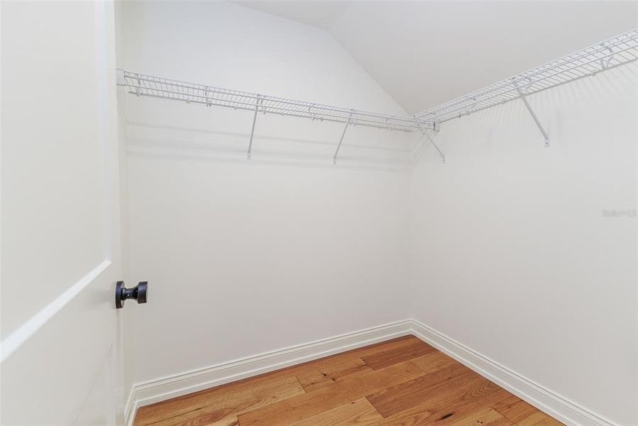 Spacious, unfurnished interior of a new home in , Lakeland (Image 29).