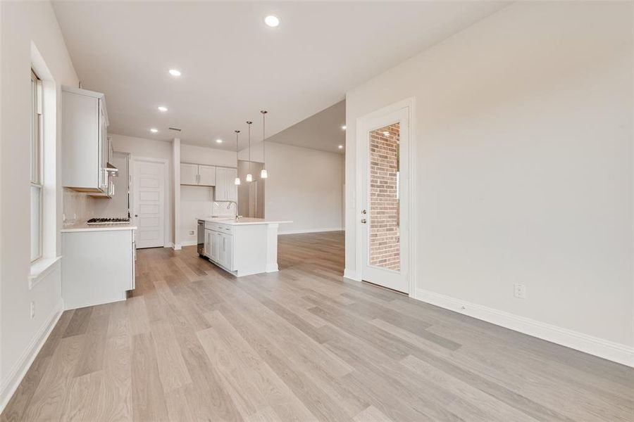 Spacious, unfurnished interior of a new home in Villages of Creekwood, Frisco (Image 32).