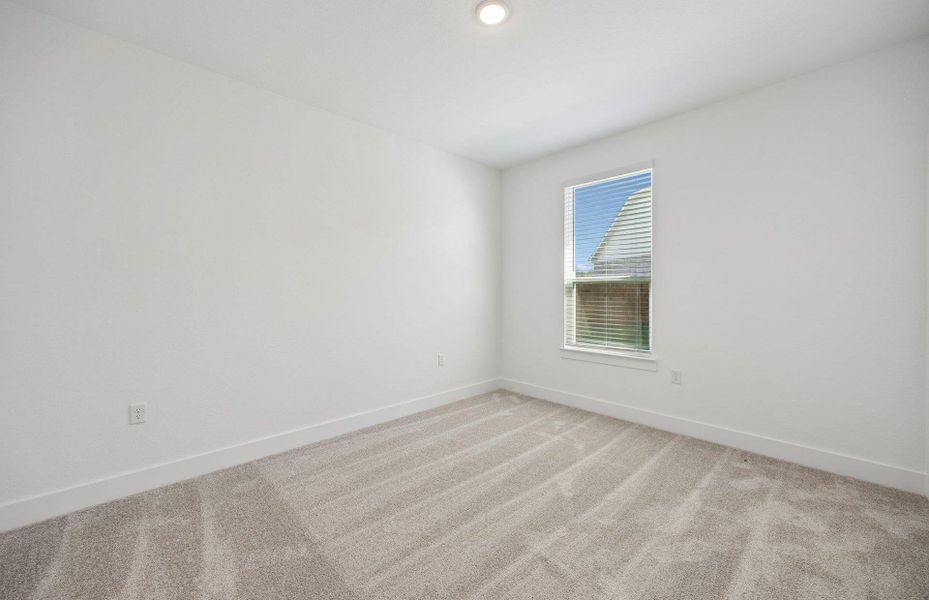 Spacious, unfurnished interior of a new home in Lagos, Manor (Image 21).