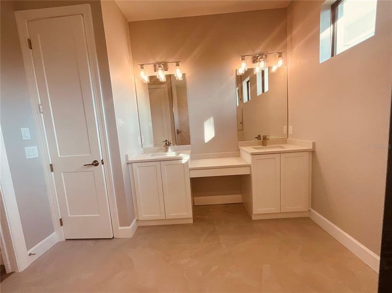 Furnished interior view inside a new home in , Port Charlotte (Image 34).