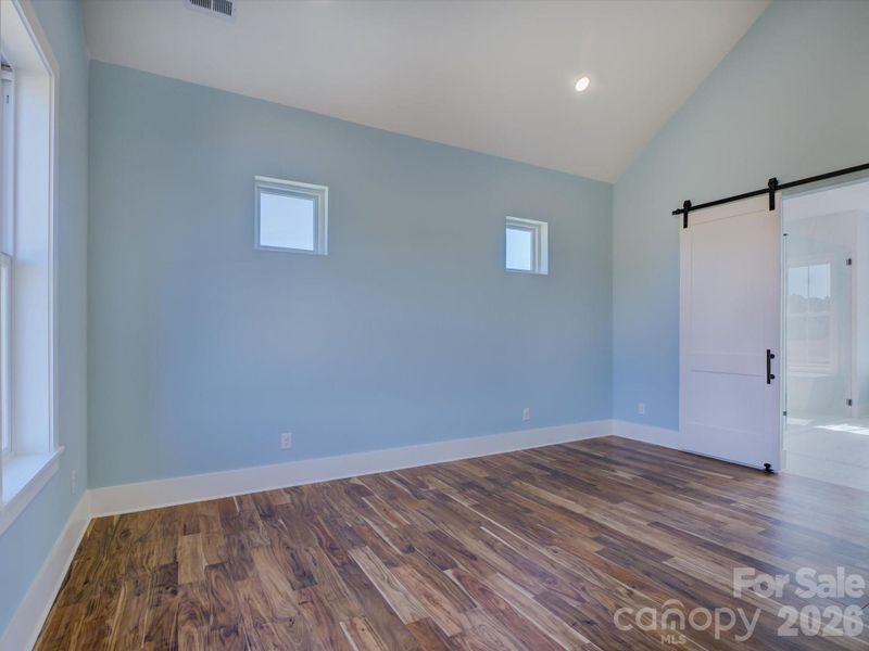 Spacious, unfurnished interior of a new home in , Rock Hill (Image 22).