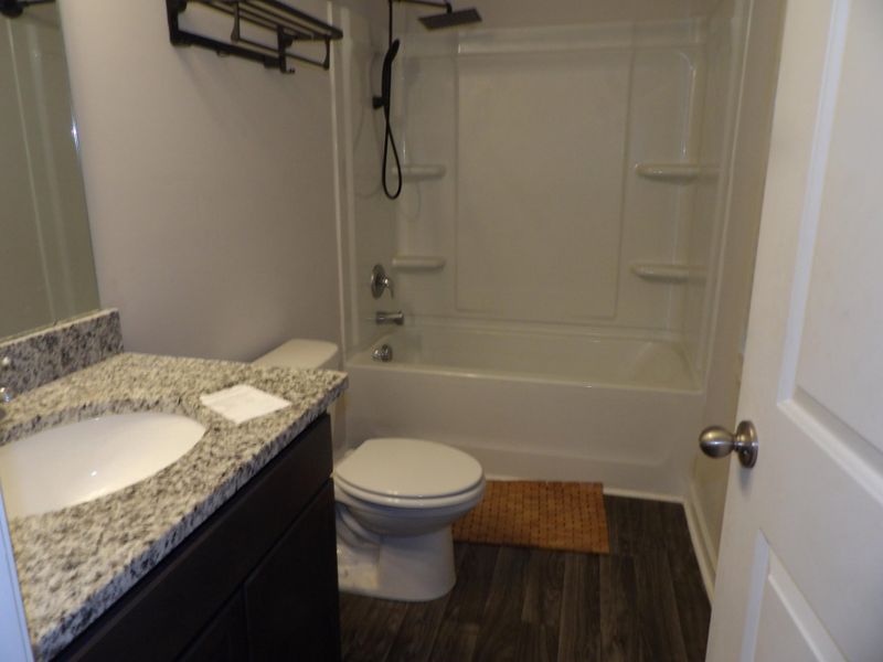 Image 10 of a home in .