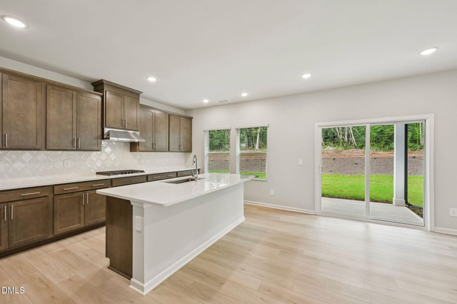 9-web-or-mls-Oak Manor - Raleigh - 153 K 9-web-or-mls-Oak Manor - Raleigh - 153 K