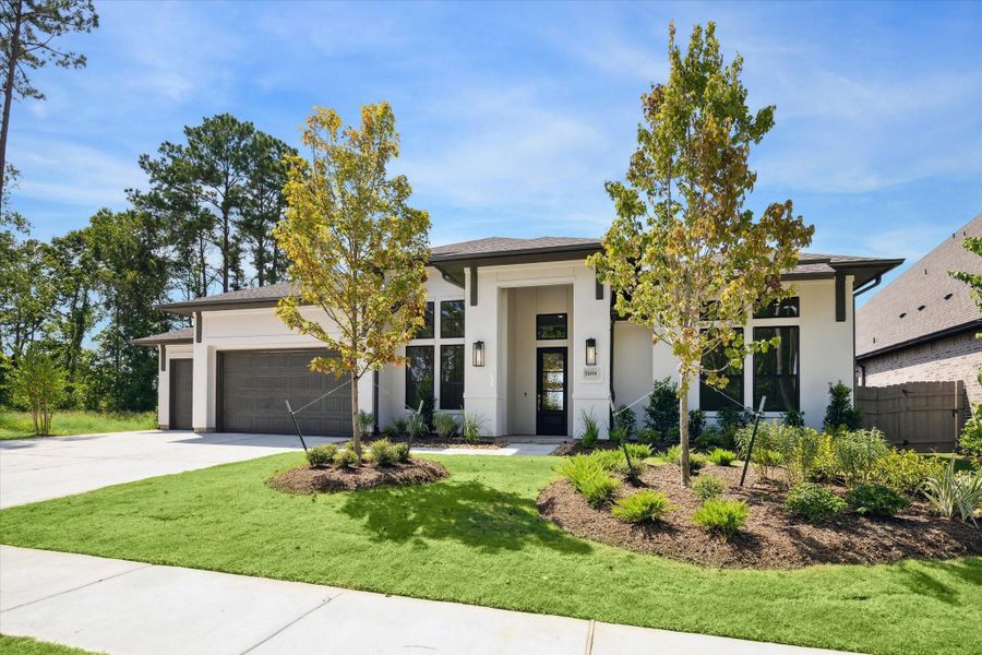 Welcome home to 18414 Madrigal Morning St in the ARTAVIA community in Conroe, TX.