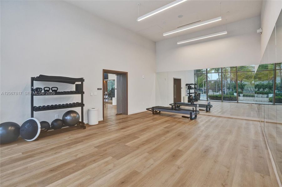 Community amenities in , North Miami (Image 45).