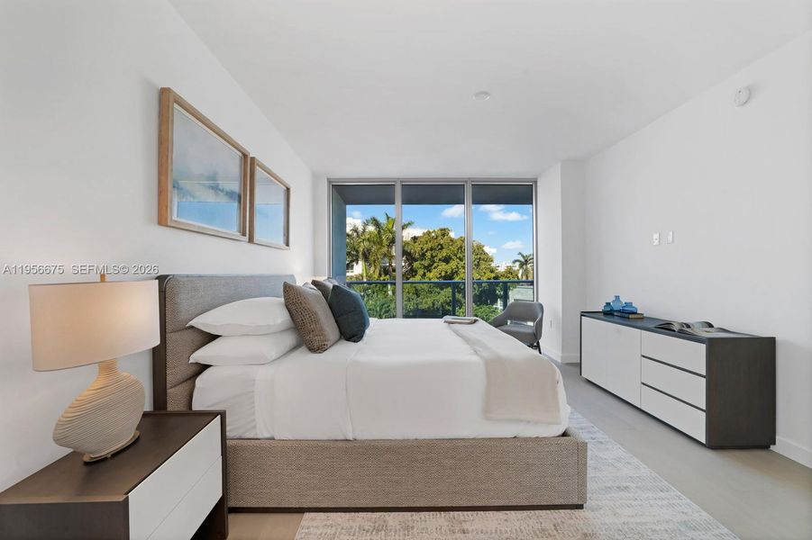 Furnished interior view inside a new home in , Bay Harbor Islands (Image 9).