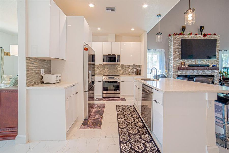 Furnished interior view inside a new home in , Spring Hill (Image 30). Furnished interior view inside a new home in , Spring Hill (Image 30).