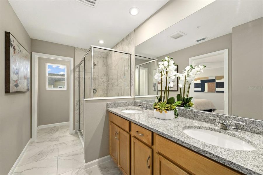 Furnished interior view inside a new home in , Orlando (Image 14).