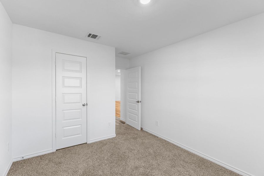 Spacious, unfurnished interior of a new home in Reserve at Mallard Lakes, Orange (Image 21). Spacious, unfurnished interior of a new home in Reserve at Mallard Lakes, Orange (Image 21).