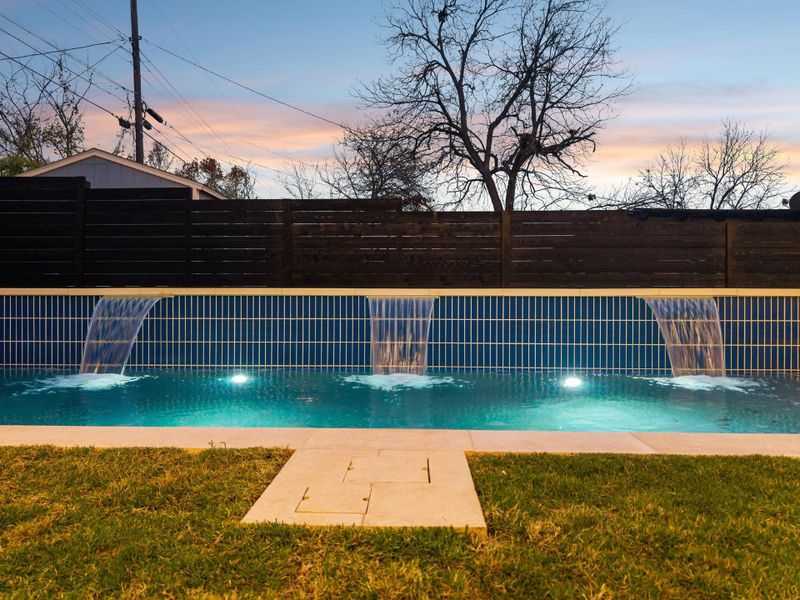 Community amenities in , Austin (Image 29).