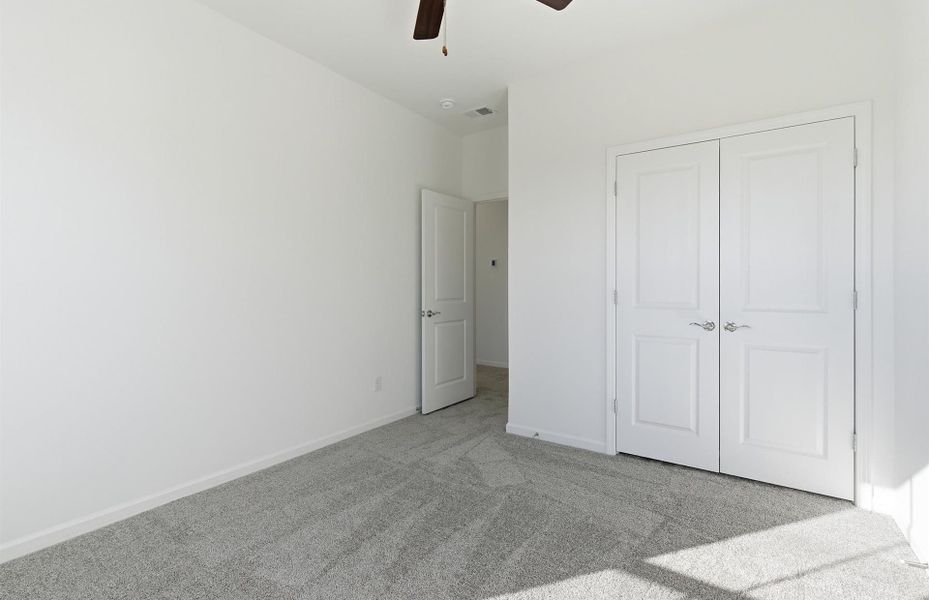 Spacious, unfurnished interior of a new home in Alston Park, Greenville (Image 16).