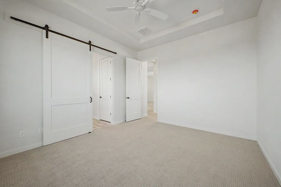 Spacious, unfurnished interior of a new home in Valencia at Granite Vista, Waddell (Image 30). Spacious, unfurnished interior of a new home in Valencia at Granite Vista, Waddell (Image 30).