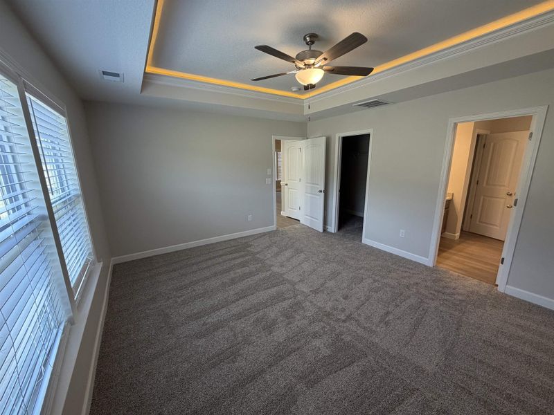 Spacious, unfurnished interior of a new home in Stones Throw, Inman (Image 9).