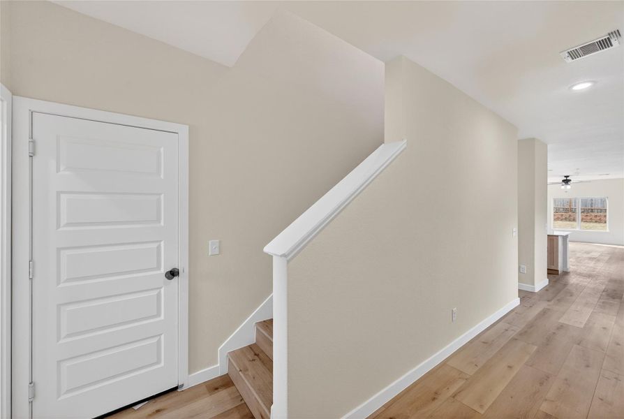 Spacious, unfurnished interior of a new home in Chapel Run, Montgomery (Image 21).