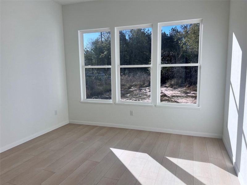 Spacious, unfurnished interior of a new home in , Cleveland (Image 14).