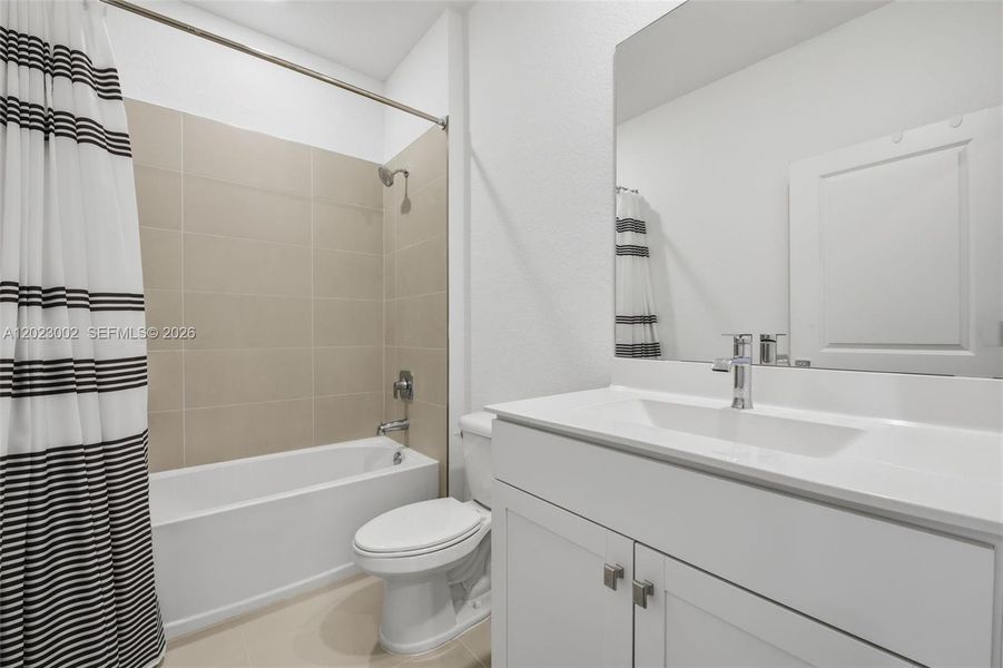 Furnished interior view inside a new home in , Pembroke Pines (Image 11). Furnished interior view inside a new home in , Pembroke Pines (Image 11).