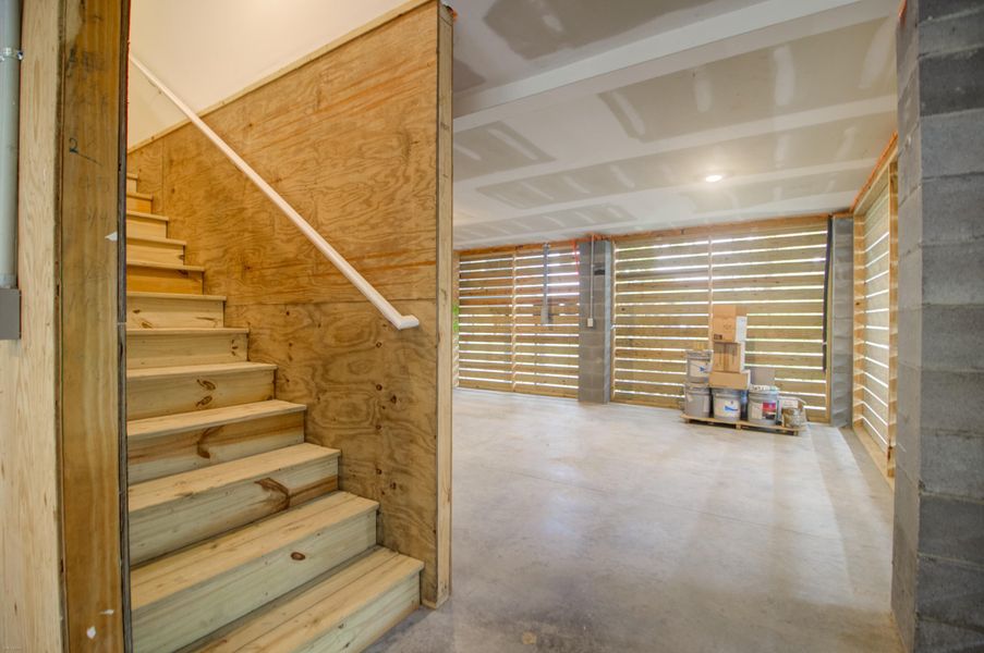 Image 47 of a home in .