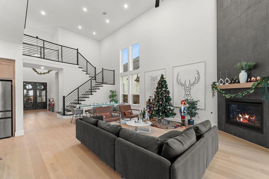 Furnished interior view inside a new home in Mustang Lakes: 86ft. lots, Celina (Image 7). Furnished interior view inside a new home in Mustang Lakes: 86ft. lots, Celina (Image 7).