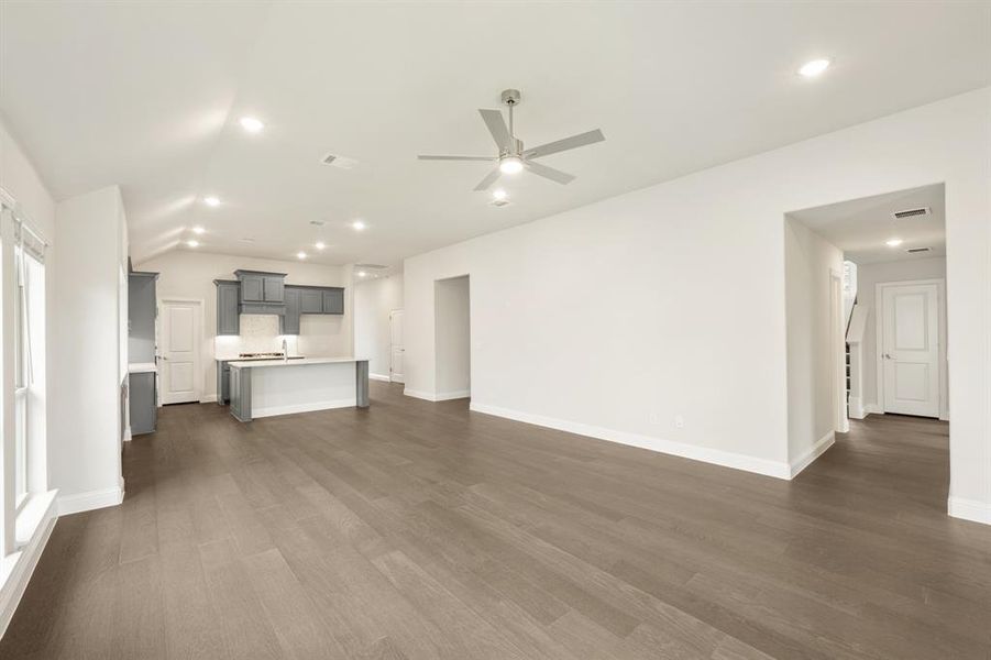 Spacious, unfurnished interior of a new home in Legacy Ranch Classic 55, Melissa (Image 29). Spacious, unfurnished interior of a new home in Legacy Ranch Classic 55, Melissa (Image 29).