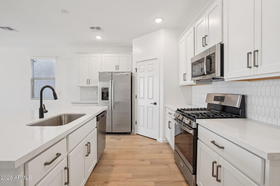 10-web-or-mls-N Orris Dr-S1501-010 10-web-or-mls-N Orris Dr-S1501-010