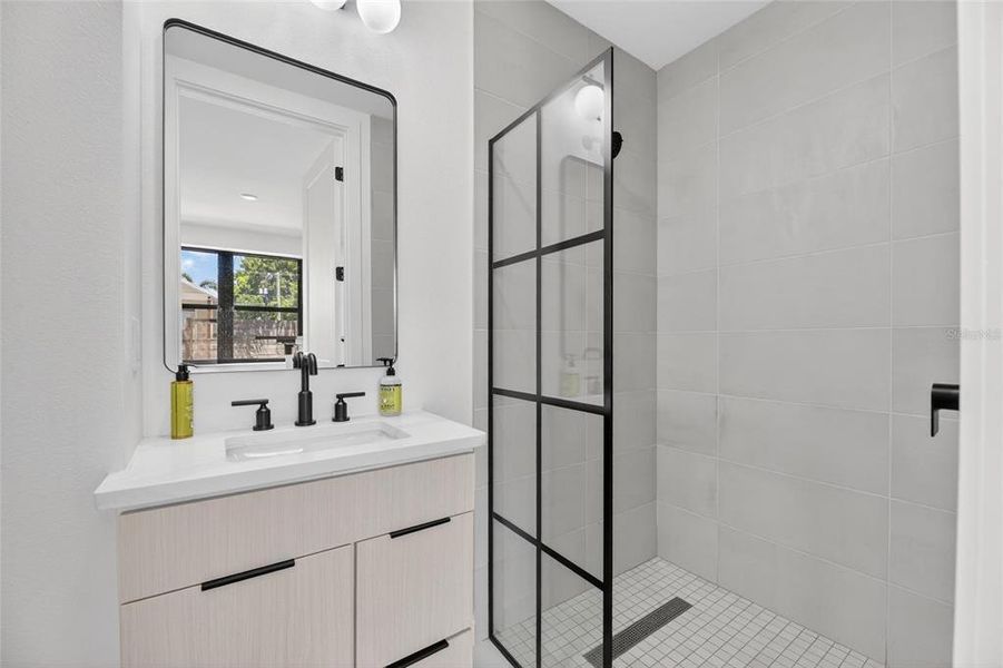 Furnished interior view inside a new home in , Tampa (Image 12).