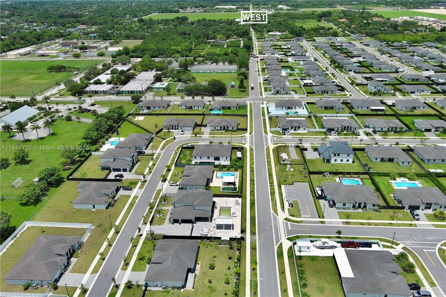 Image 28 of a home in . Image 28 of a home in .