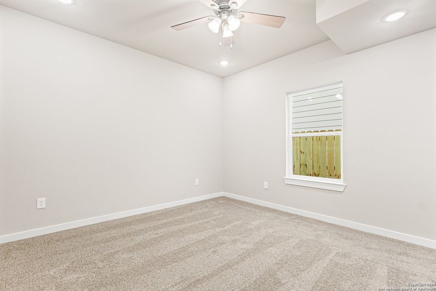 Spacious, unfurnished interior of a new home in , San Antonio (Image 26).