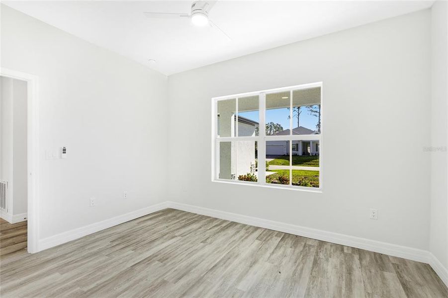Spacious, unfurnished interior of a new home in , North Port (Image 18).