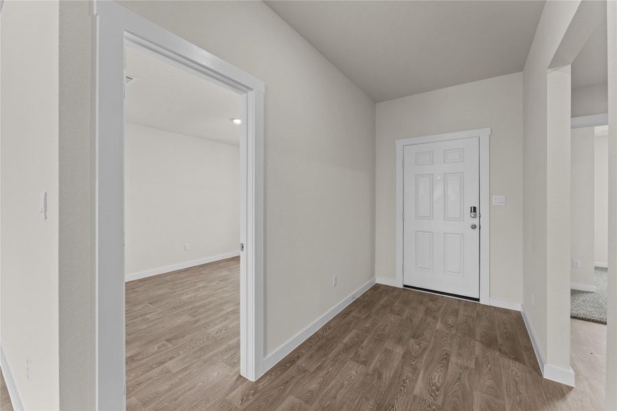 Spacious, unfurnished interior of a new home in Hartland Ranch, Lockhart (Image 29).