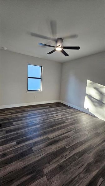 Spacious, unfurnished interior of a new home in , Tampa (Image 43).