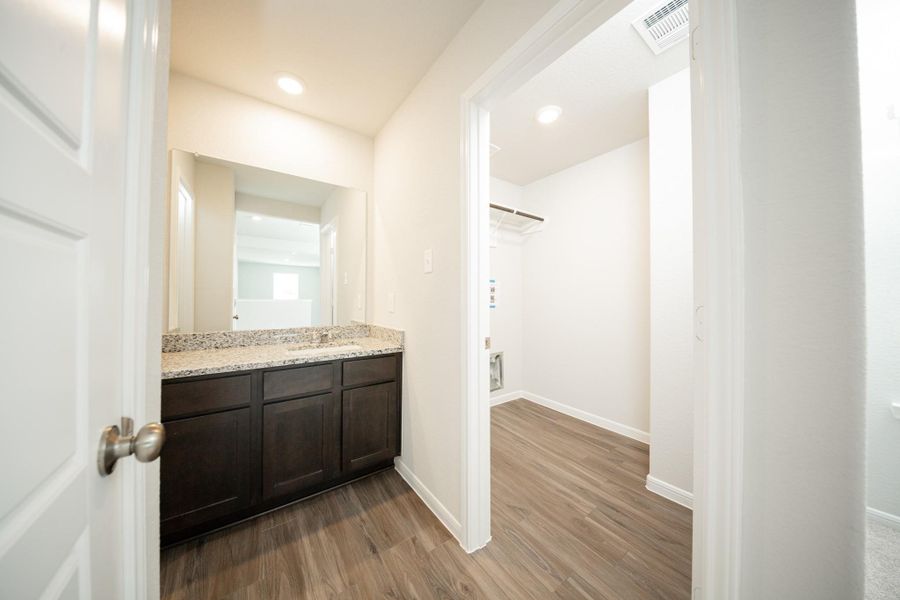 Image 18 of a home in Bammel Oaks.