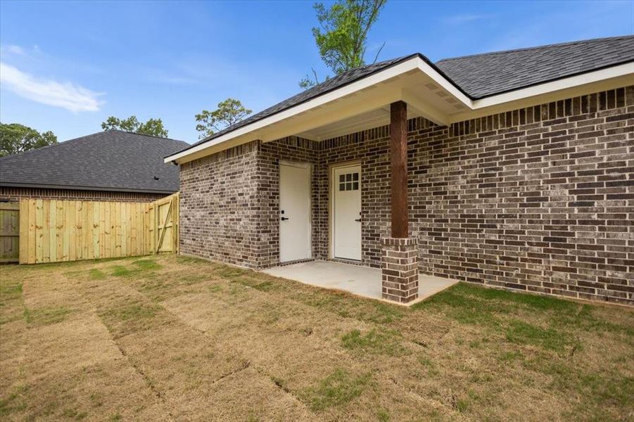 Exterior details and patio area of a home in , Tyler (Image 3).
