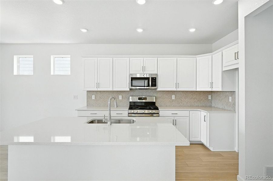 2102 Wagon Wheel ~ Ready Now