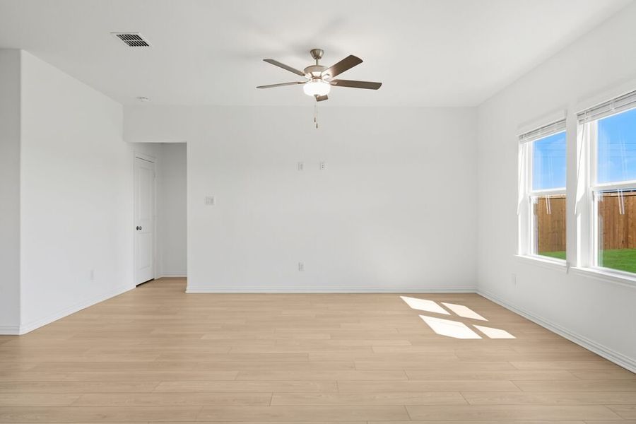 Spacious, unfurnished interior of a new home in River Ridge, Crandall (Image 14). Spacious, unfurnished interior of a new home in River Ridge, Crandall (Image 14).