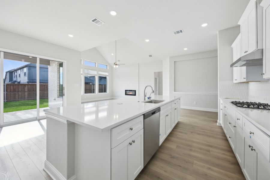 Furnished interior view inside a new home in Oaks of North Grove, Waxahachie (Image 5).