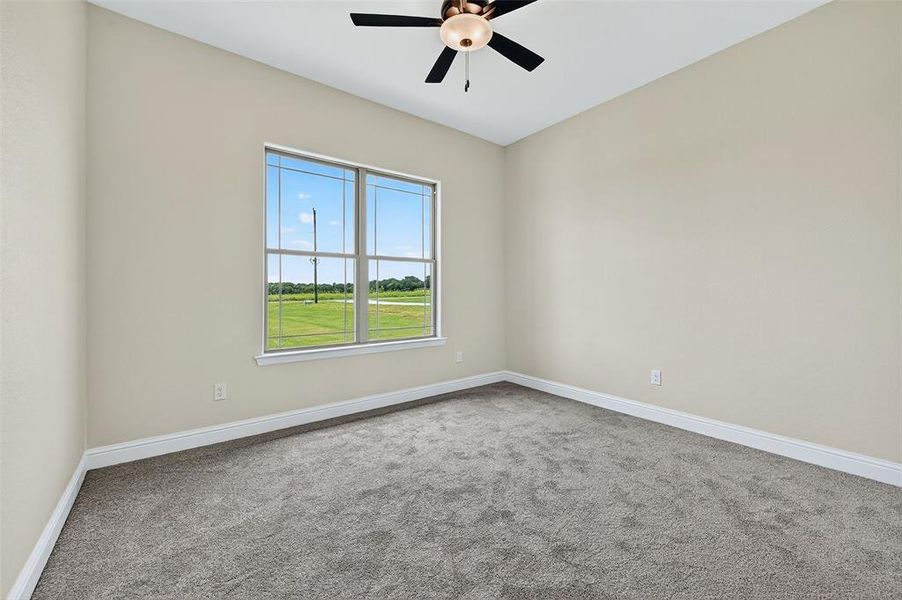 Spacious, unfurnished interior of a new home in , Sherman (Image 19).