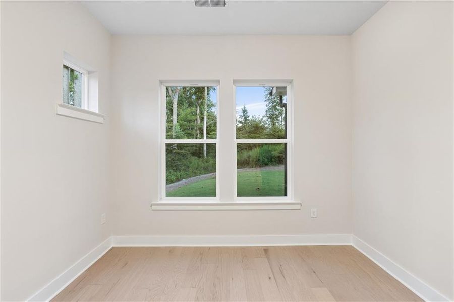 Spacious, unfurnished interior of a new home in Settingdown Farms, Cumming (Image 20).