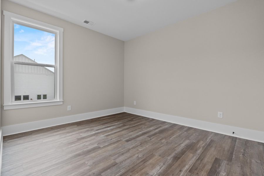 Spacious, unfurnished interior of a new home in , Ravenel (Image 25).