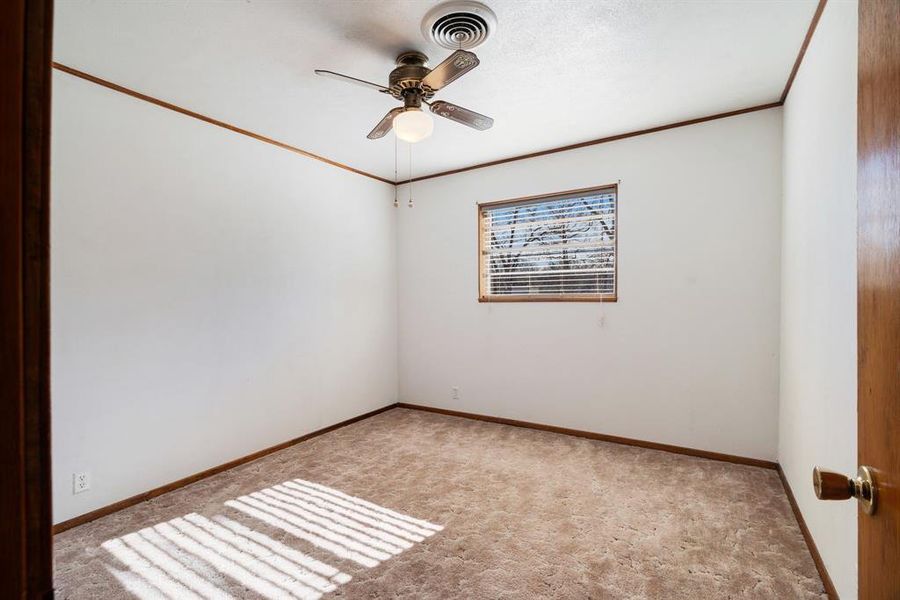 Spacious, unfurnished interior of a new home in , San Diego (Image 12).