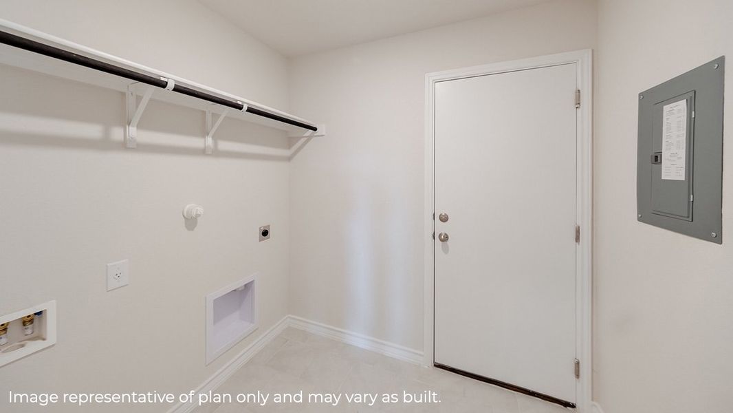 Spacious, unfurnished interior of a new home in Tamarron, Fulshear (Image 10).