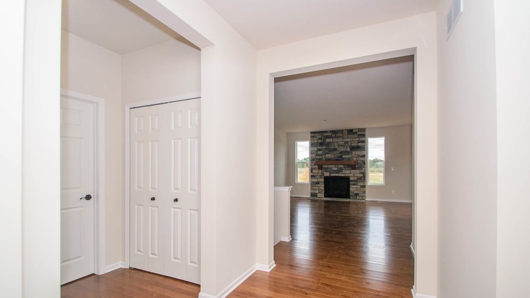 Representative unfurnished interior of a home built from the The Abington by Norfolk Homes in Valleys, Jackson (Image 67).