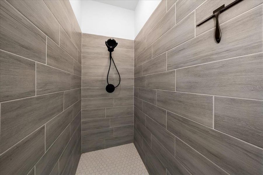 Close-up of interior finishes inside a home in , Ocala (Image 22).