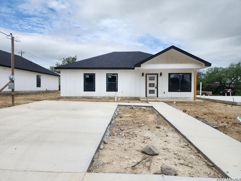 Image 21 of a home in .