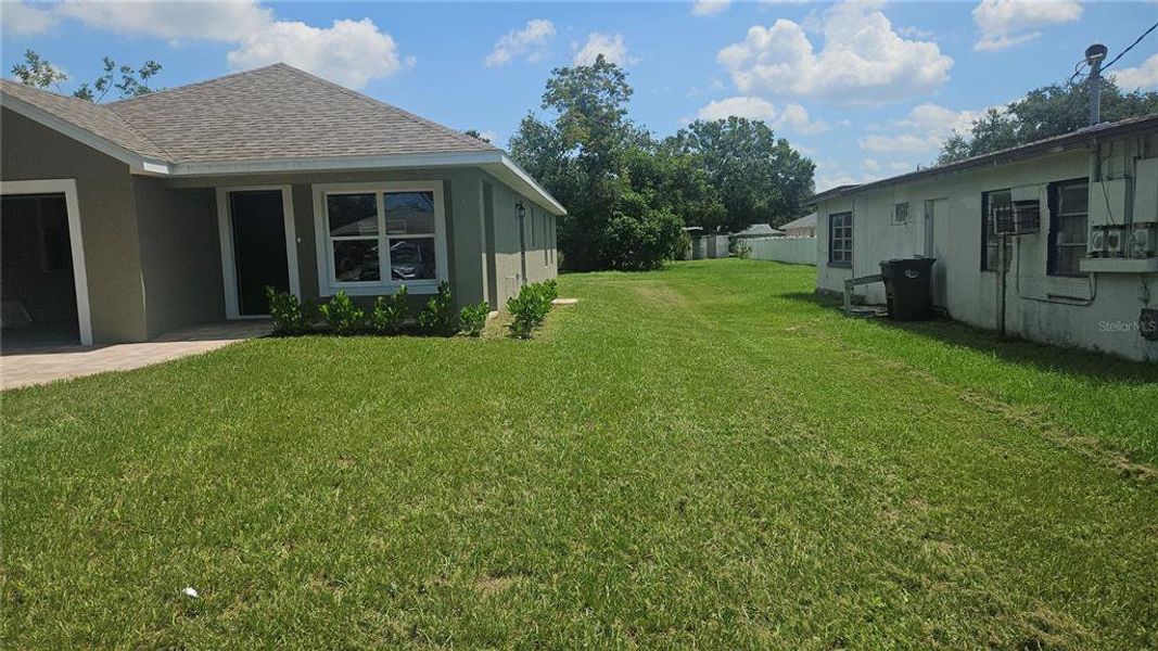 FRONT HOUSE FRONT HOUSE