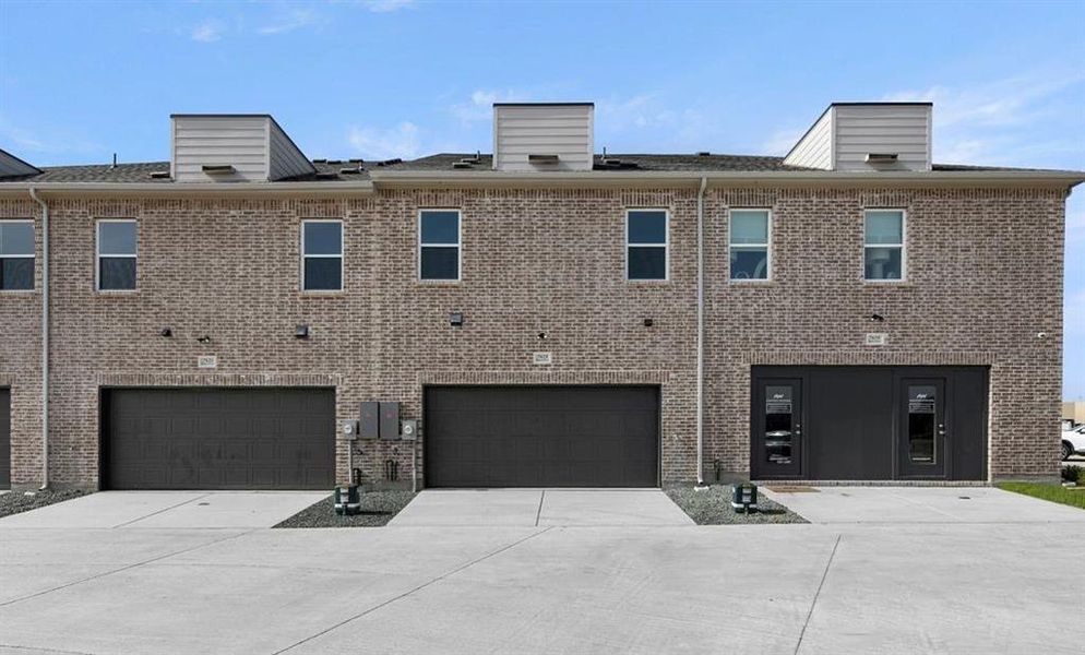 5708 Lakeview- Front-3 5708 Lakeview- Front-3