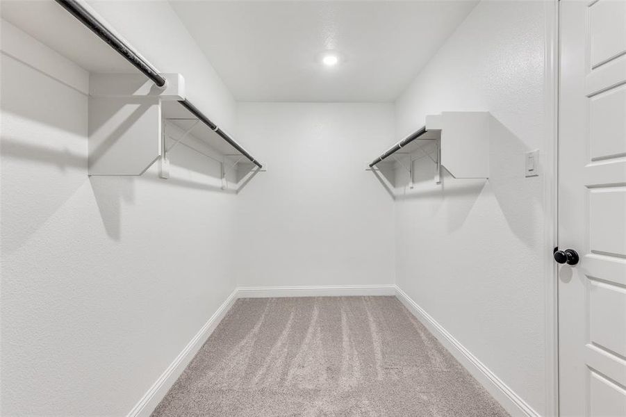 Spacious, unfurnished interior of a new home in Sierra Vista at Kelly Ranch, Aledo (Image 15).