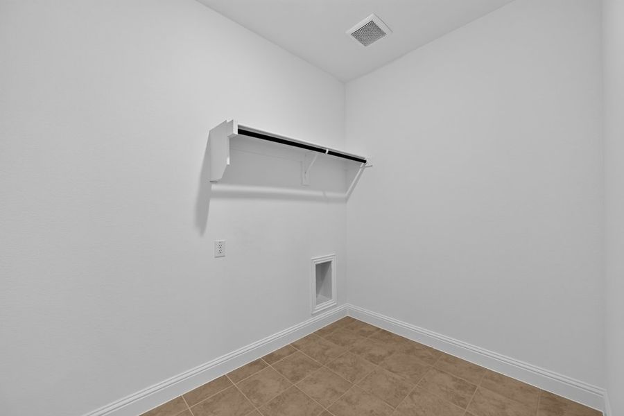 Spacious, unfurnished interior of a new home in Highland Lakes, McKinney (Image 30). Spacious, unfurnished interior of a new home in Highland Lakes, McKinney (Image 30).