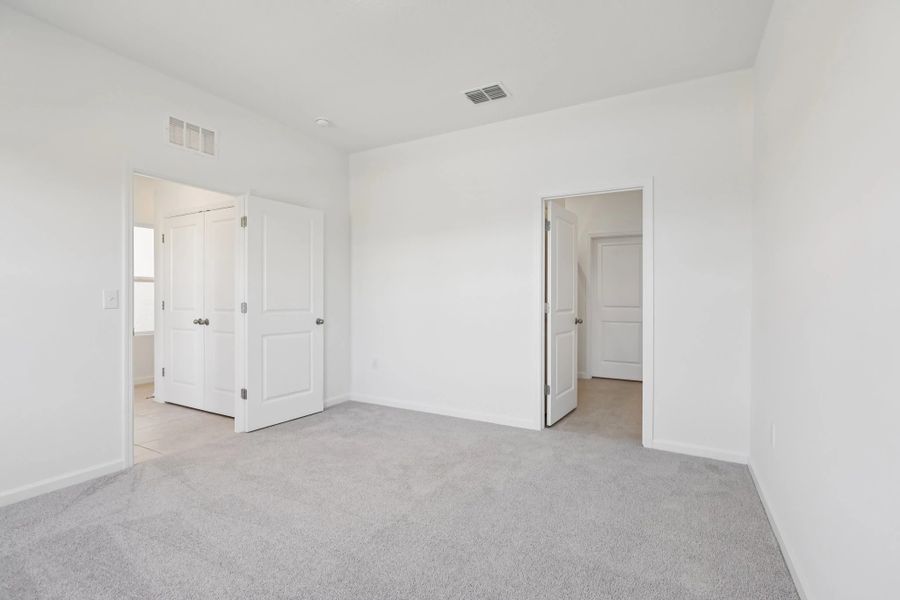Representative unfurnished interior of a home built from the Keele by Starlight Homes in Brookewater at Crossprairie, St. Cloud (Image 18).
