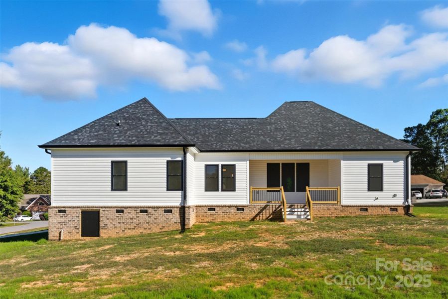 Image 33 of a home in . Image 33 of a home in .