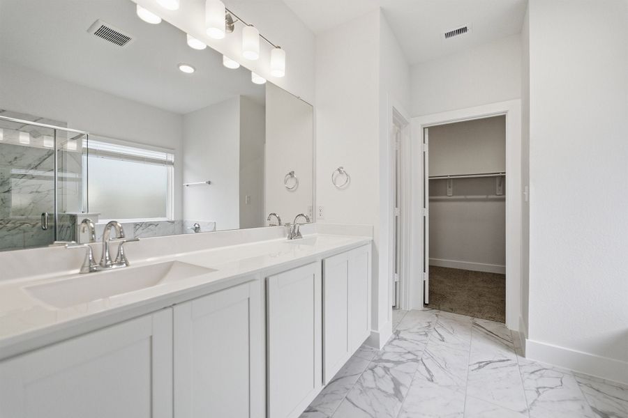 Furnished interior view inside a new home in Bay Creek, Baytown (Image 11).